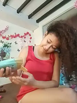 Milkdulce1 online show from 16, 6, 2026