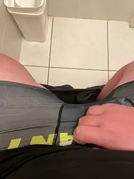 Hugo76578 online show from 9, 11, 2025