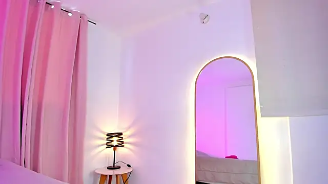 Snapshot of Aleja_arango1 chatting on 6, 7, 2026 Aleja arango1 online show from 6, 7, 2026