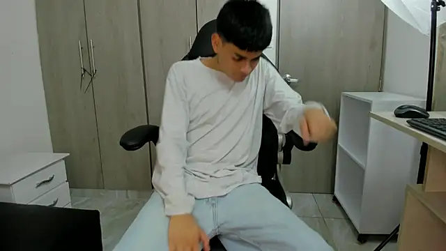 Yef Thin online show from 5, 1, 2025