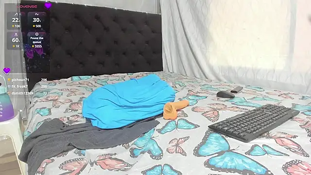 emi henao online show from 22, 2, 2025