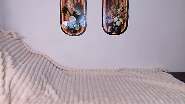 bellaa love  online show from 3, 4, 2026