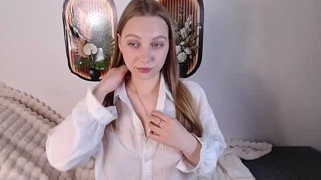 bellaa love  online show from 23, 4, 2026