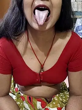 yoursweety09 online show from 21, 4, 2026