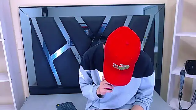 Eban Dustan online show from 4, 3, 2025