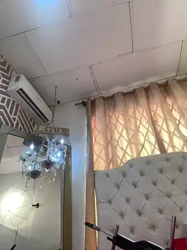 SashaDurante online show from 17, 4, 2026