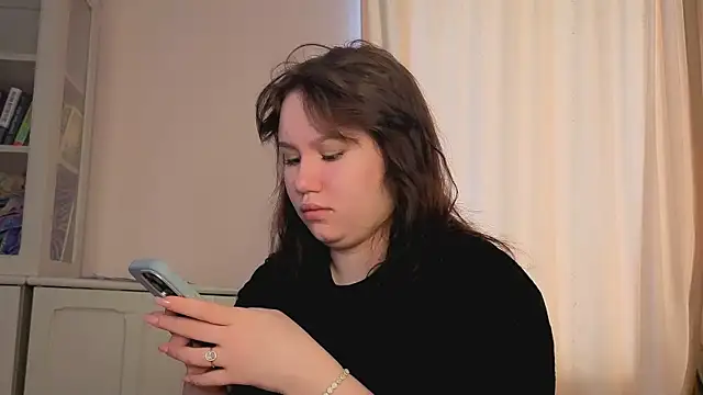 Alisia Mars online show from 27, 4, 2026