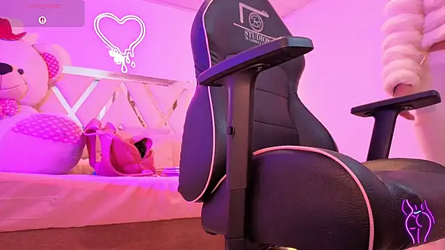 Laylafoxy tay online show from 13, 10, 2025