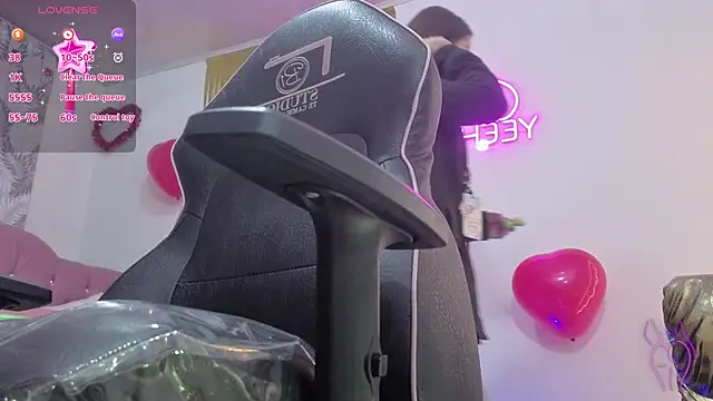 Laylafoxy tay online show from 18, 2, 2026