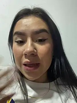 Im Valen Cute online show from 4, 1, 2025