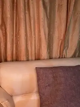 Im Valen Cute online show from 27, 3, 2026