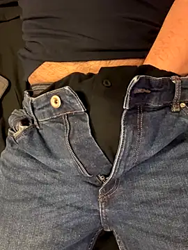 Snapshot of Dan8736 chatting on 27, 11, 2025 Dan8736 online show from 27, 11, 2025