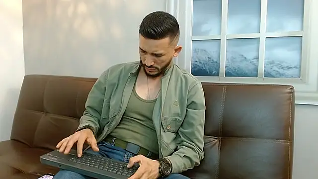 Reiko 85  online show from 6, 3, 2025