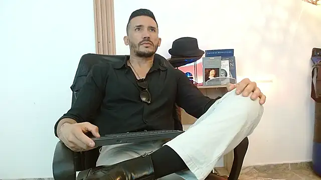 Reiko 85  online show from 24, 11, 2025