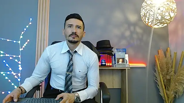 Reiko 85  online show from 4, 2, 2026