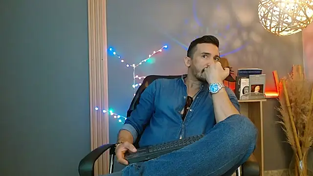 Reiko 85  online show from 2, 4, 2026