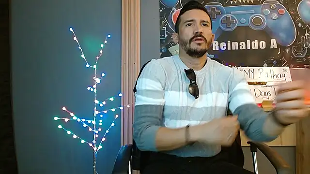 Reiko 85  online show from 10, 4, 2026