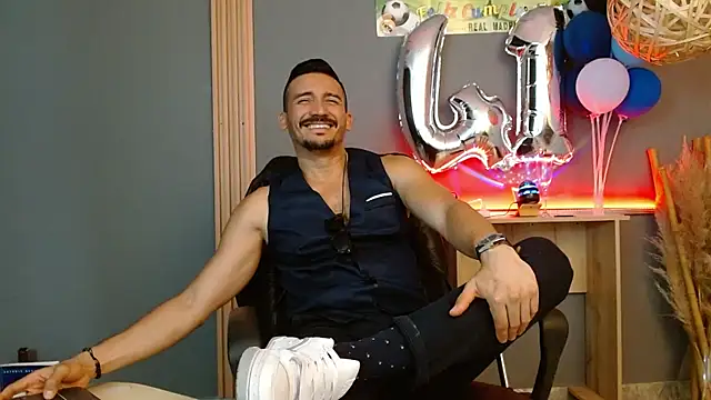 Reiko 85  online show from 25, 4, 2026