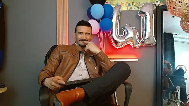 Reiko 85  online show from 27, 4, 2026