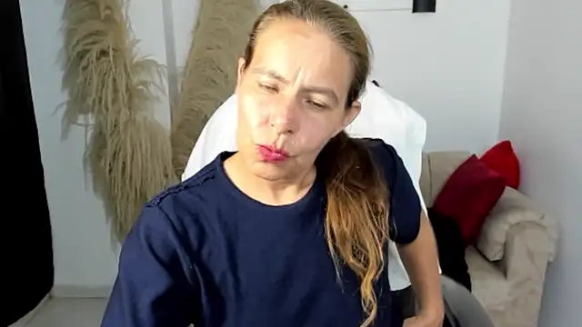 Milf karlye online show from 26, 3, 2026