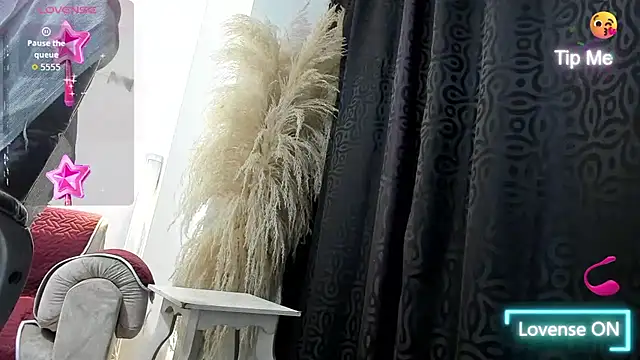 Milf karlye online show from 22, 7, 2026