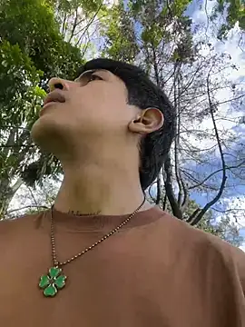 teobowny  online show from 24, 4, 2026