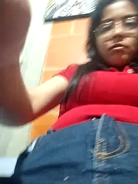 Vanessagirld online show from 2, 4, 2026