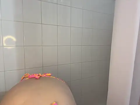 Snapshot of littleserina chatting on 1, 3, 2025 littleserina online show from 1, 3, 2025