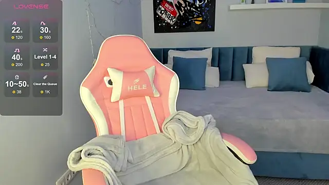 Snapshot of Jennifer_Wadee chatting on 2, 2, 2025 Jennifer Wadee online show from 2, 2, 2025