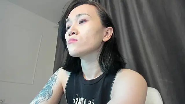 aenie online show from 19, 12, 2025