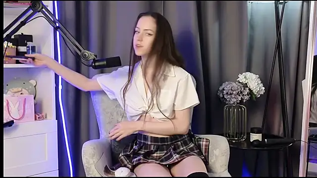 Anal Girl  online show from 29, 4, 2026