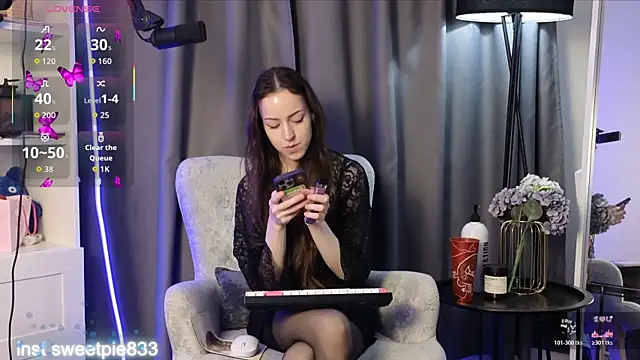 Anal Girl  online show from 14, 7, 2026