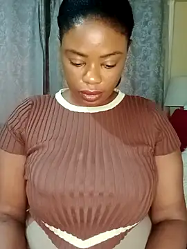 Luciouslips00 online show from 17, 11, 2025