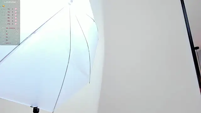 tutu milf online show from 15, 3, 2025