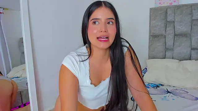 Snapshot of adhara__evanss chatting on 11, 3, 2026 adhara evanss online show from 11, 3, 2026