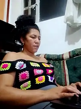 Snapshot of bellacrespalatina chatting on 15, 11, 2025 bellacrespalatina online show from 15, 11, 2025