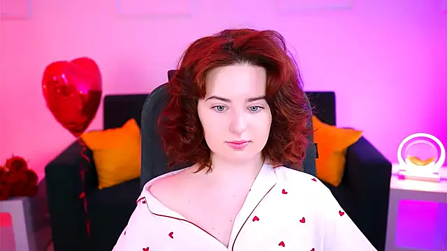 AnnTerry  online show from 16, 2, 2025