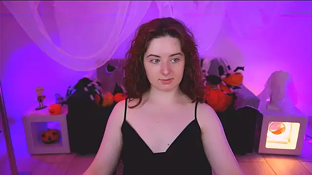 AnnTerry  online show from 4, 11, 2025