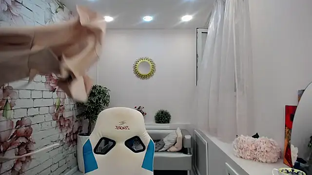 Snapshot of Cutie_Asya chatting on 3, 12, 2025 Cutie Asya online show from 3, 12, 2025