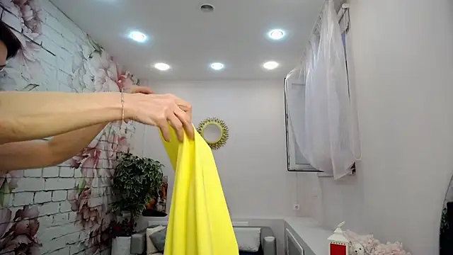 Snapshot of Cutie_Asya chatting on 4, 2, 2026 Cutie Asya online show from 4, 2, 2026