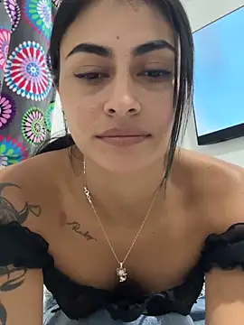 emilie xx  online show from 6, 10, 2025