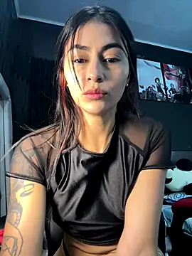 emilie xx  online show from 30, 11, 2025