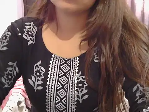 cutie-taara online show from 12, 3, 2025