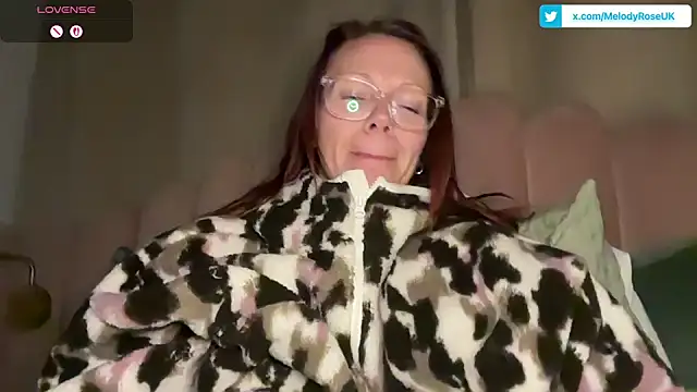 Snapshot of MelodyRoseUk chatting on 7, 1, 2026 MelodyRoseUk online show from 7, 1, 2026