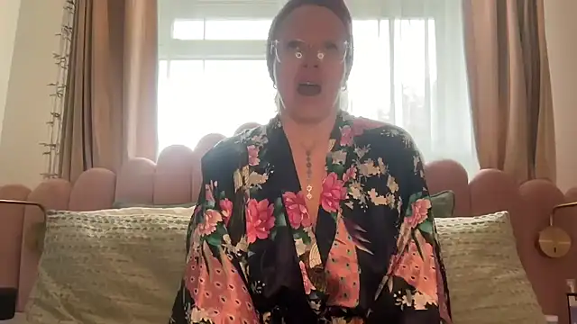 Snapshot of MelodyRoseUk chatting on 23, 3, 2026 MelodyRoseUk online show from 23, 3, 2026