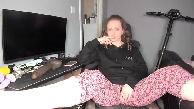 ENGLISHEMILY 69 online show from 25, 2, 2025