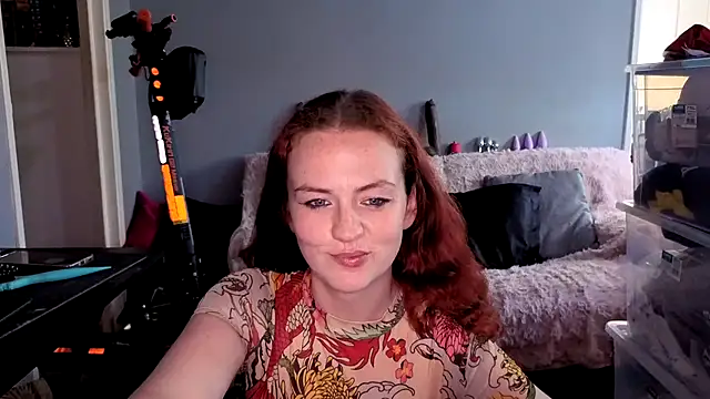 ENGLISHEMILY 69 online show from 9, 10, 2025