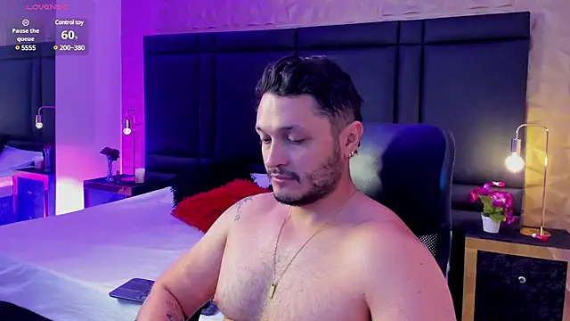 Snapshot of JossAckland chatting on 9, 2, 2025 JossAckland online show from 9, 2, 2025