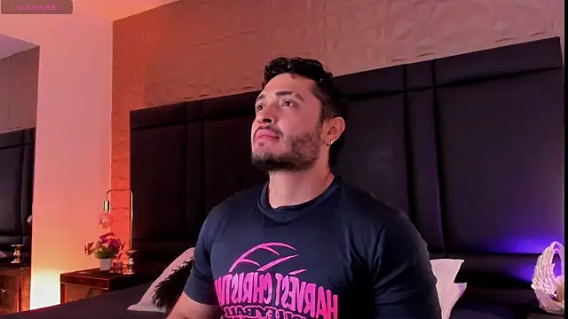 Snapshot of JossAckland chatting on 1, 10, 2025 JossAckland online show from 1, 10, 2025