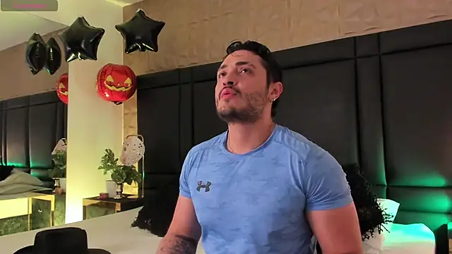 Snapshot of JossAckland chatting on 16, 10, 2025 JossAckland online show from 16, 10, 2025